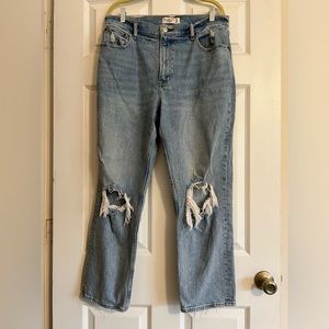 Abercrombie 90s Straight Jean, 32s